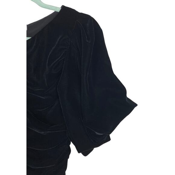 Zara Corie Black Velvet Top XS Puff Sleeve Button Detail Cropped Bloggers Fave - Picture 10 of 15